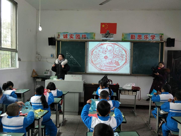 微信图片_20190108135608_副本.jpg