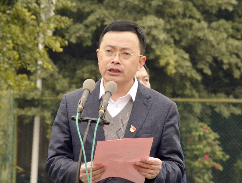 校长郭德波讲话_副本.jpg
