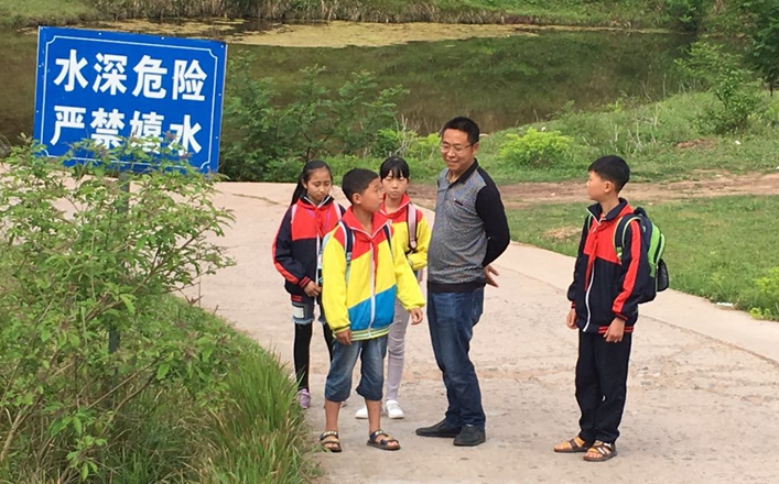 微信图片_20190418135509_副本.jpg