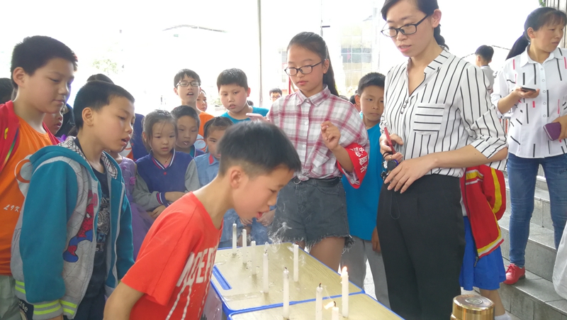 6游园活动_副本.jpg